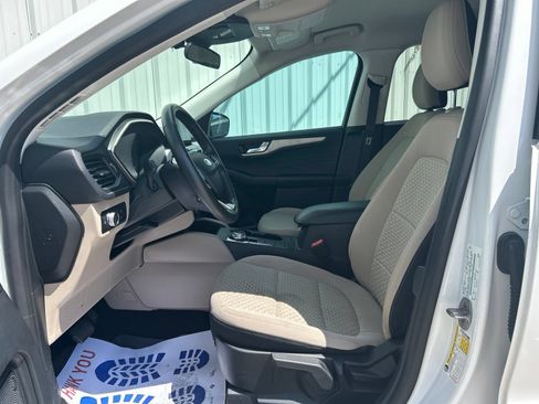 Used 2021 Ford Escape SE w/ Cold Weather Package AWD/4WD image 10