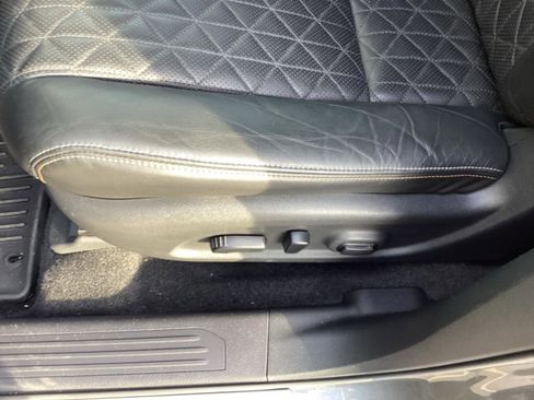 Used 2022 Nissan Murano Platinum w/ Cargo Package image 18