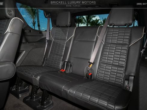 Used 2023 Cadillac Escalade V image 8