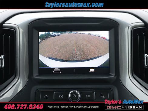 Used 2022 Chevrolet Silverado 2500 Custom w/ Custom Convenience Package AWD/4WD image 15