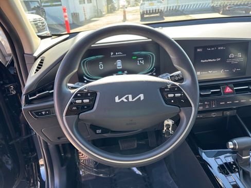 Used 2026 Kia Niro LX FWD image 25