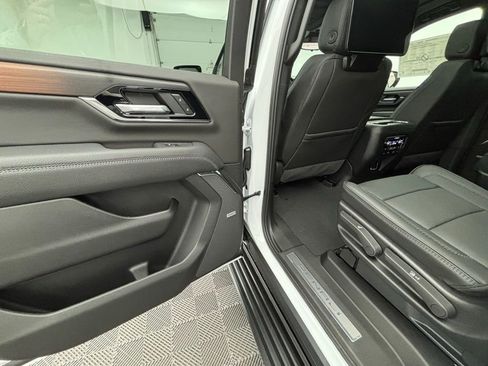 New 2026 GMC Yukon XL Denali w/ Denali Reserve Package image 51