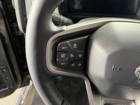 New 2025 Ford Bronco Outer Banks w/ Sasquatch Package image 19