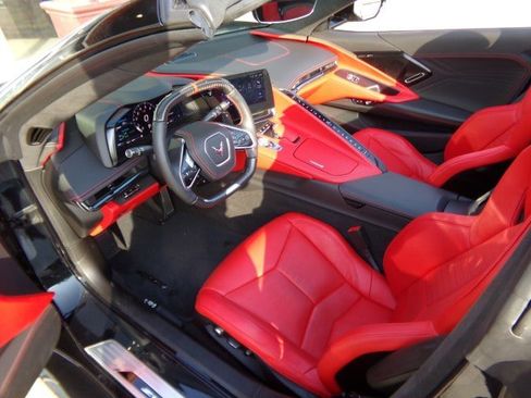 Used 2024 Chevrolet Corvette Z06 w/ Z07 Performance Package RWD image 23