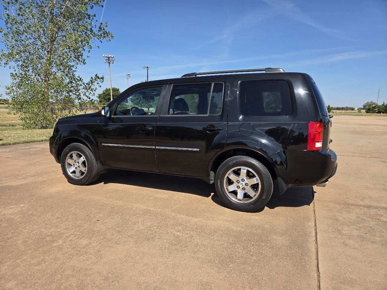 Used 2011 Honda Pilot Touring image 5