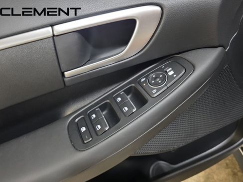 Used 2025 Hyundai Sonata SE image 24