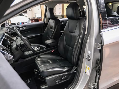 Used 2018 Ford Edge Titanium w/ Technology Package image 36