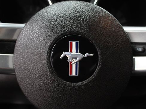 Used 2007 Ford Mustang GT RWD image 12