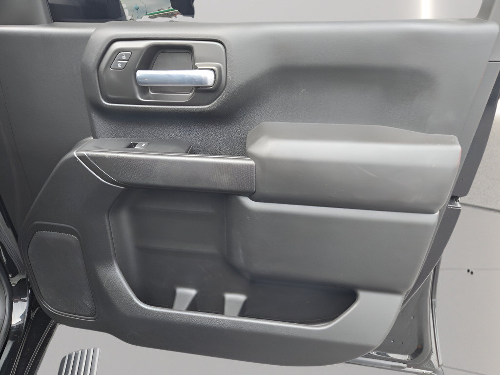 Certified 2024 Chevrolet Silverado 2500 Custom AWD/4WD image 5