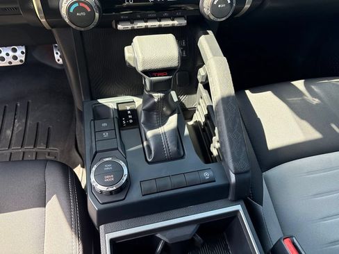 Used 2025 Toyota Tacoma TRD Sport RWD image 15