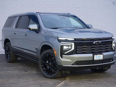 New 2026 Chevrolet Suburban High Country image 2