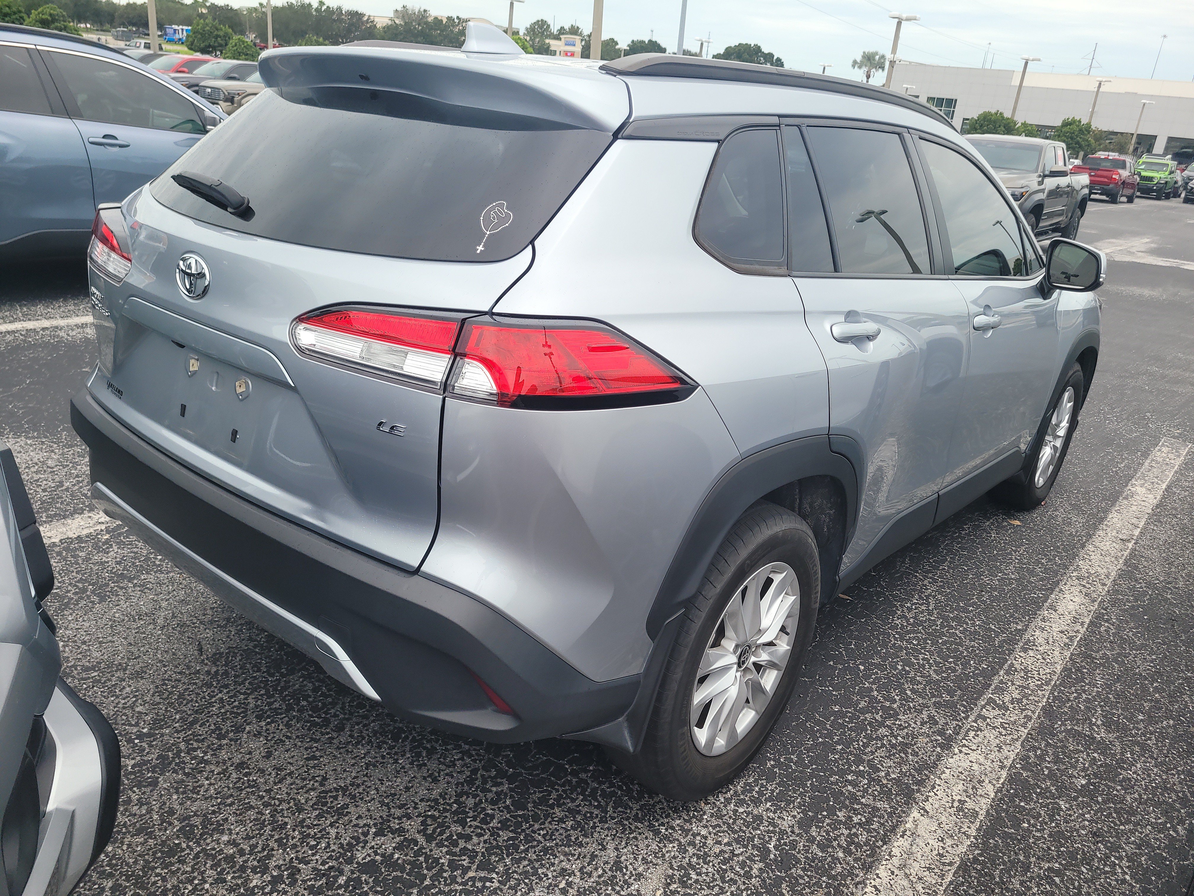 Used 2024 Toyota Corolla Cross LE FWD image 7