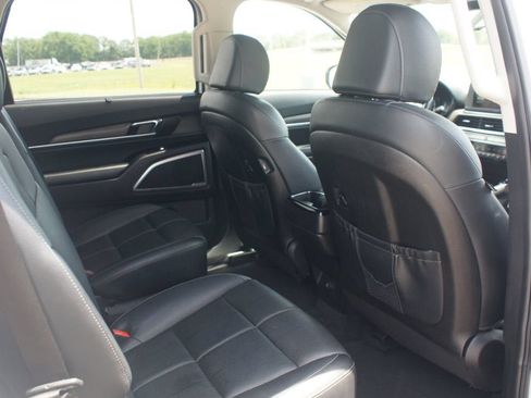 Used 2022 Kia Telluride EX w/ EX Premium Package AWD/4WD image 21