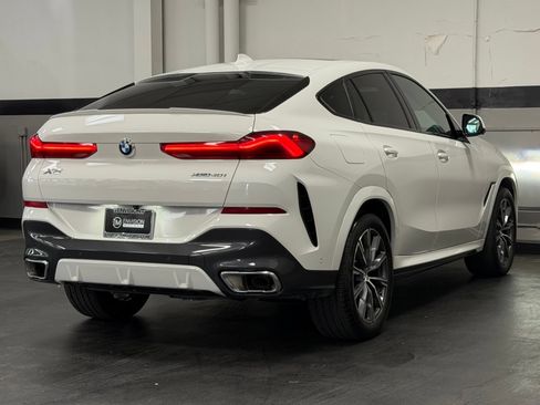 Used 2023 BMW X6 xDrive40i w/ M Sport Package AWD/4WD image 12