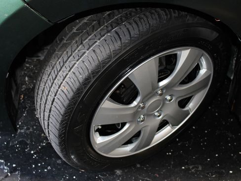 Used 2016 Toyota Corolla LE FWD image 28