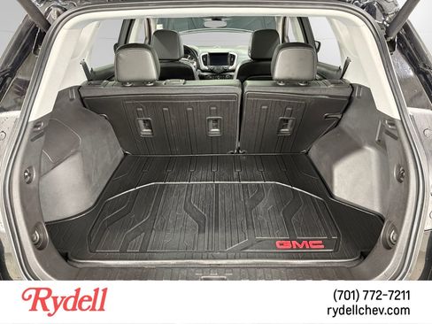 Used 2024 GMC Terrain SLT w/ Tech Package AWD/4WD image 18