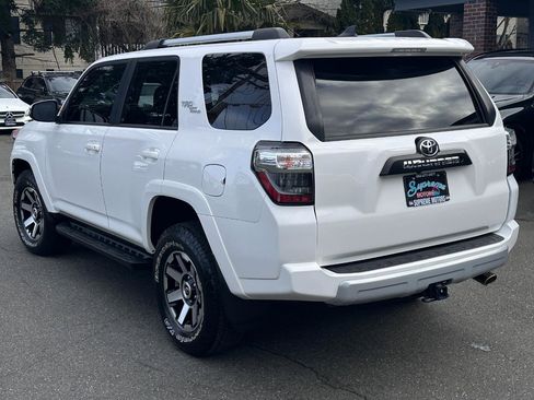 Used 2018 Toyota 4Runner TRD Off-Road Premium w/ Convenience Package image 5