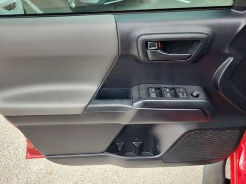 Used 2019 Toyota Tacoma SR w/ SR Convenience Package image 15