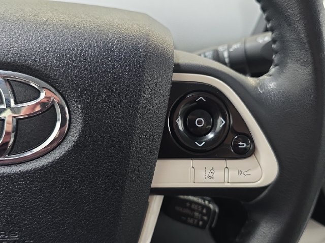 Used 2017 Toyota Prius Prime Premium FWD image 17