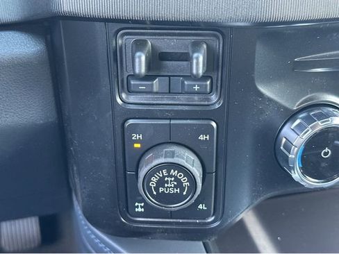 New 2026 Ford F250 Platinum w/ Tremor Off-Road Package image 32