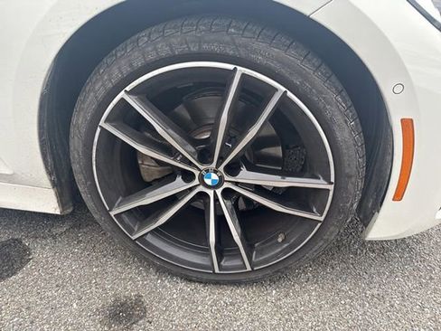 Used 2021 BMW 330i xDrive Sedan w/ M Sport Package image 5