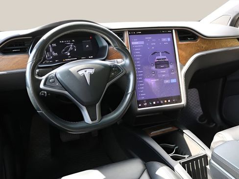 Used 2019 Tesla Model X Long Range AWD/4WD image 17