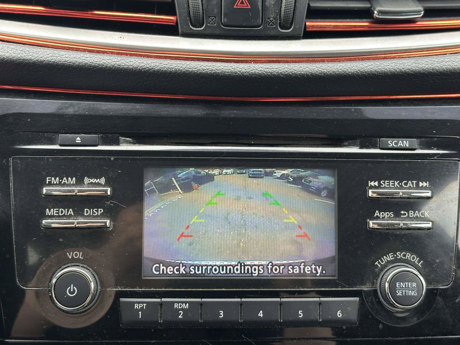 Used 2015 Nissan Rogue SV AWD/4WD image 26