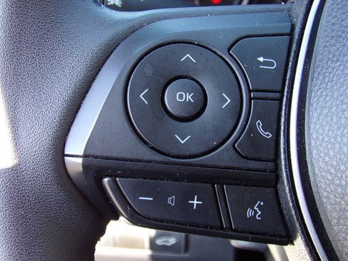 Used 2024 Toyota RAV4 XLE w/ Convenience Package image 39