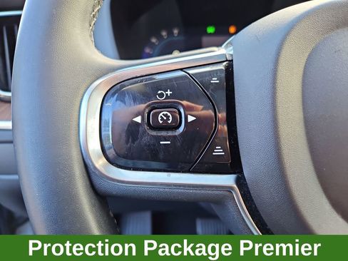 Used 2023 Volvo XC60 B5 Plus w/ Climate Package image 10