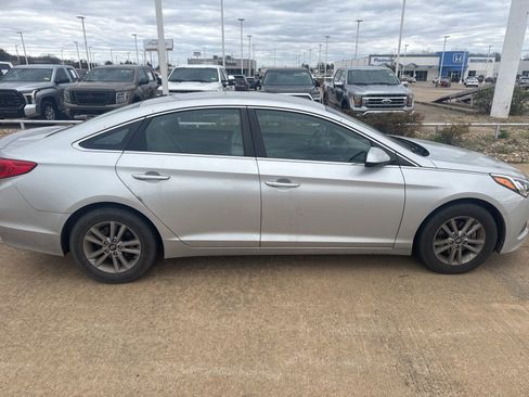 Used 2017 Hyundai Sonata SE image 8