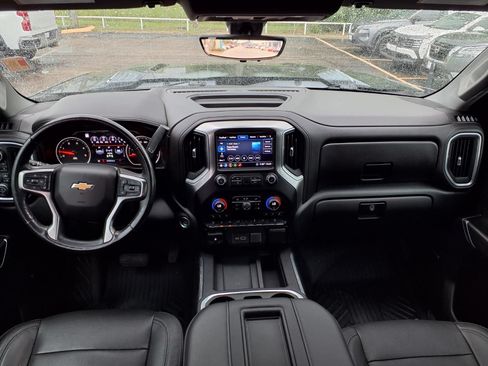 Used 2020 Chevrolet Silverado 2500 LTZ w/ LTZ Texas Edition AWD/4WD image 3
