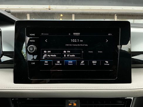 Used 2025 Volkswagen Taos S image 29