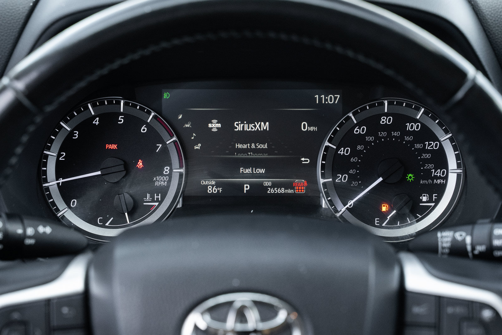 Used 2024 Toyota Highlander LE FWD image 24