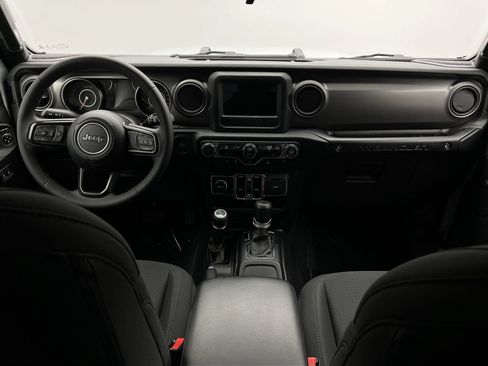Used 2023 Jeep Wrangler Unlimited Sport AWD/4WD image 14