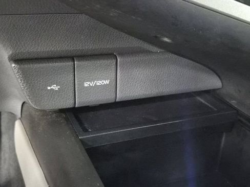 Used 2024 Toyota Camry LE image 28