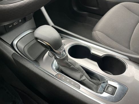 Used 2024 Chevrolet Malibu LT image 41