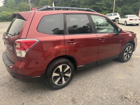 Used 2017 Subaru Forester 2.5i Premium w/ All-Weather Package AWD/4WD image 6