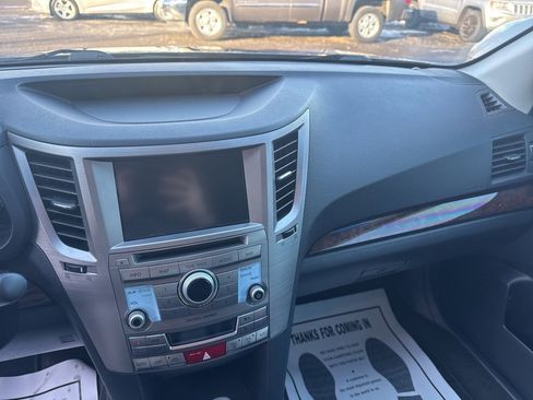 Used 2014 Subaru Legacy 3.6R Limited image 29