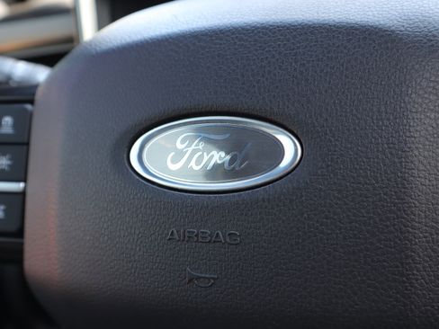 Used 2024 Ford F450 Platinum image 35