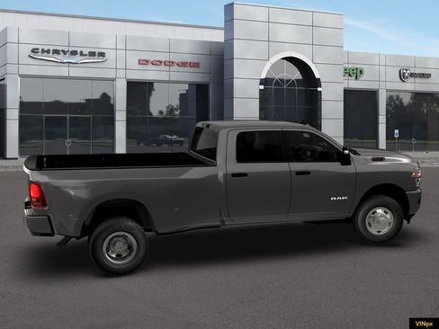 New 2026 RAM 3500 Big Horn AWD/4WD image 15