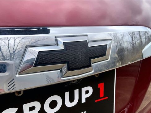 Used 2017 Chevrolet Traverse LT image 31