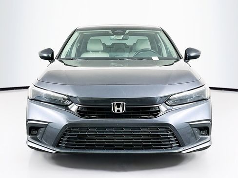 Used 2023 Honda Civic Touring image 2