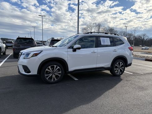 Certified 2024 Subaru Forester Limited image 4