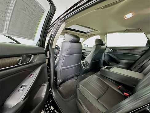 Certified 2022 Honda Accord Touring image 17