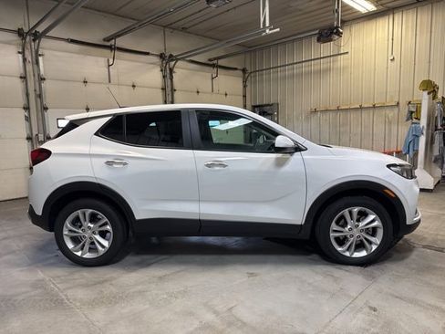 Used 2022 Buick Encore GX Preferred w/ Cold Weather Comfort Package image 8