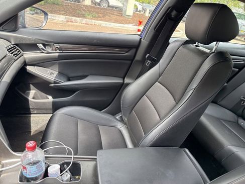 Used 2022 Honda Accord Sport image 13