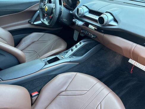 Used 2022 Ferrari 812 GTS image 14