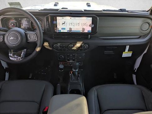 New 2026 Jeep Gladiator Mojave image 14