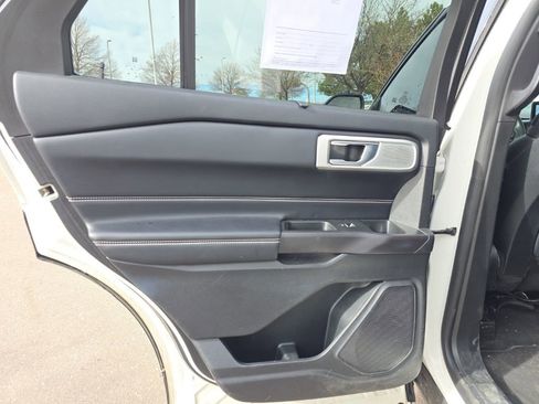 Used 2020 Ford Explorer ST w/ Premium Technology Package image 16