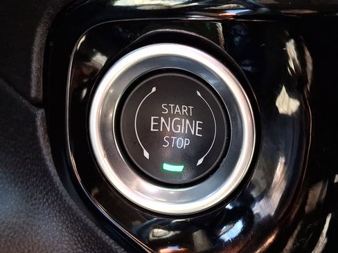 Used 2025 GMC Sierra 1500 Elevation image 24